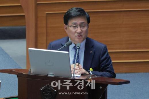 [포토] 대정부질문 답변하는 김성환 기후에너지환경부 장관