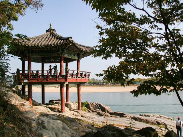 신륵사 사진승우여행사