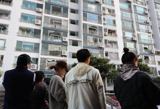 아파트까지 아수라장…청주 식당 LP가스 폭발 피해 300건 육박