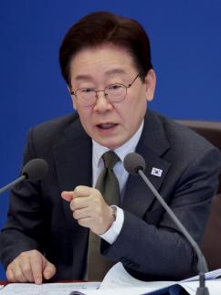 李 서류 복사 직원도 다주택자 배제…이해관계 절대 침투 못 해야