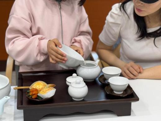 고사리손 차 향기 경산시, 가족과 함께하는 다도 체험 운영