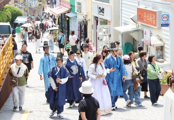 访问韩国地方外国游客增多 地方旅游加速复苏