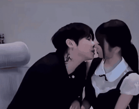 Streamers Gwajuseyeon and BJ K confirm relationship in live broadcast