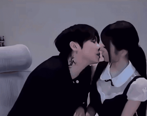 Streamers Gwajuseyeon and BJ K confirm relationship in live broadcast