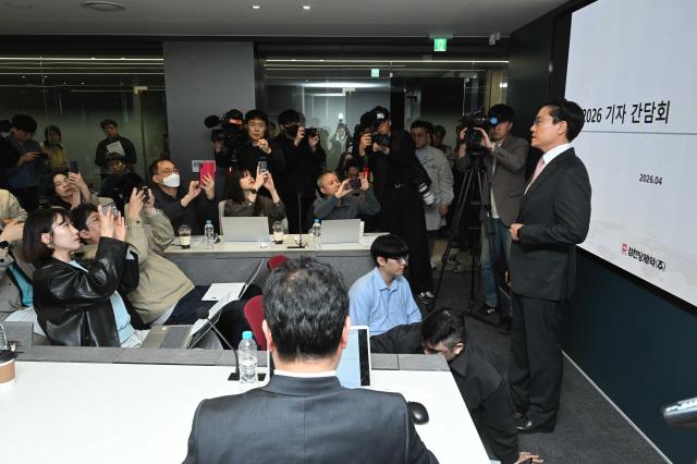 전인석 삼천당제약 대표가 6일 서울 서초구 삼천당제약 본사에서 열린 기자간담회에서 발언하고 있다 사진연합뉴스