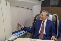 Tổng Bí thư, Chủ tịch nước Tô Lâm đi tàu cao tốc 2.400 km từ Bắc Kinh đến Quảng Tây