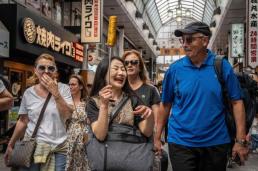 방일객 사상 첫 4천만명 돌파에도 웃지 못하는 일본…中 리스크와 중동 변수까지