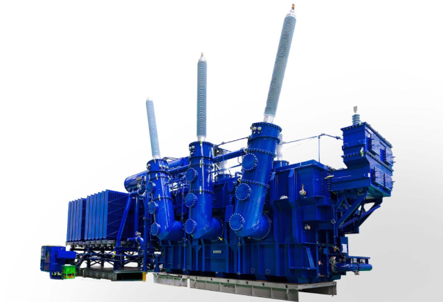 HD현대일렉트릭이 제작한 국내 최대 용량 친환경 절연유 적용 변압기 사진HD현대일렉트릭