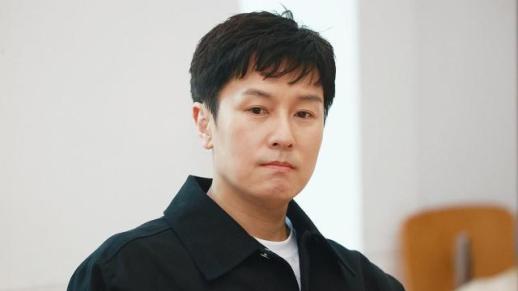 Why Shinhwa’s Kim Dong-wan Keeps Trying to Say the “Right” Thing