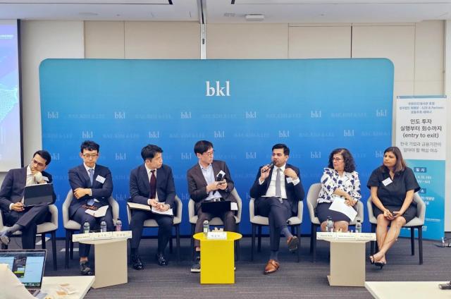 법무법인 태평양 인도TF 전문가들과 인도 대형로펌 AZB 전문가들이 패널토론에 참석해 인도 투자 관련 인사이트를 나눴다 사진법무법인 태평양