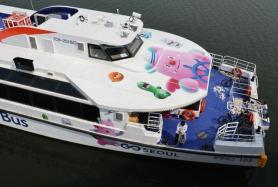 Ferry service along Han River tops 100,000 riders since full resumption last month