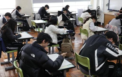 韩国青少年阅读理解能力走弱 基础以下比例明显上升