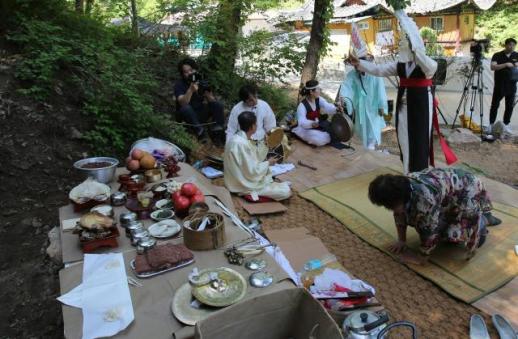 [강원 소식] 삼척 상두산 산멕이, 전통 잇는 제례 행사 개최 外