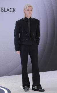 [포토] 포즈 취하는 필릭스