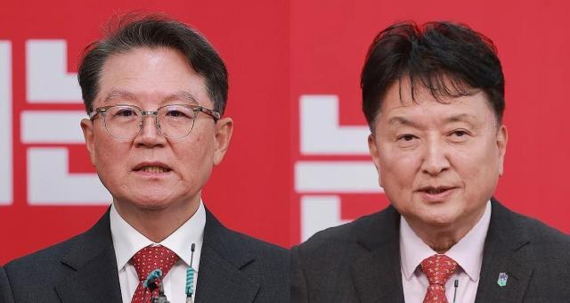 국민의힘 충북지사 후보 윤갑근 변호사왼쪽와 김영환 충북지사 사진연합뉴스