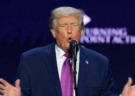 Trump sẽ sớm công bố tài liệu thú vị về UFO