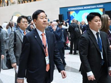 구윤철 부총리 환율, 우려보다 안정… 韓 경제에 좋은 사인