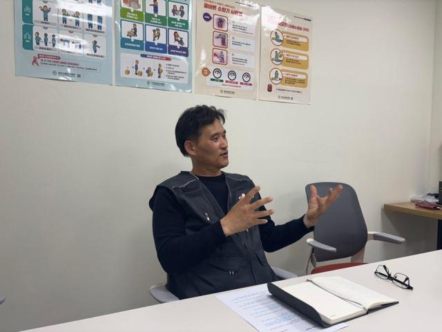 20일 장애인의 날을 앞두고 노균영 행복나무 대표가 장애인 인력 채용에 대해 이야기 하고 있다 사진김나윤 기자