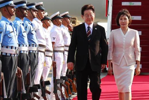 Tổng thống Lee Jae-myung đến New Delhi, Ấn Độ, gặp Thủ tướng Modi vào ngày mai