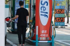 Pump prices keep soaring as diesel approaches 2,000 won per liter