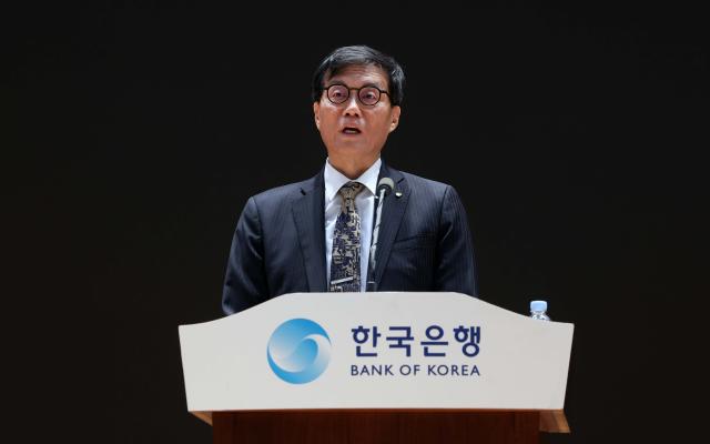 이창용 한국은행 총재가 20일 서울 중구 한국은행 별관에서 열린 이임식에서 이임사를 하고 있다 사진연합뉴스