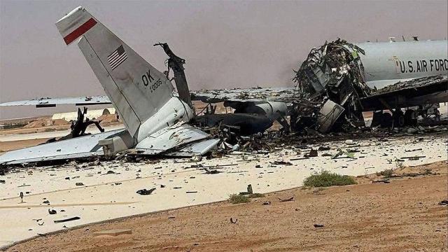 사우디 프린스 술탄 기지에서 이란 공습으로 파괴된 미군의E-3 센트리 공중조기경보기사진연합뉴스