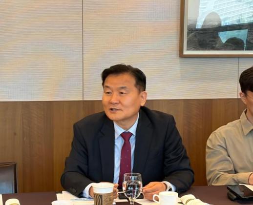 리츠협회, 취득세 면제 등 11대 과제 건의…지주회사 규제 완화 시급