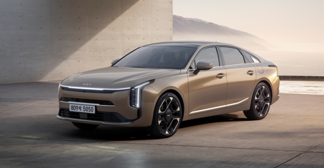 기아 ‘The 2027 K8’ 사진기아 