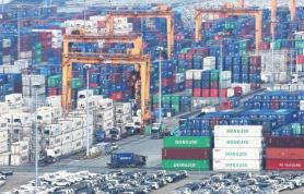 South Korea Exports Jump 49.4% in April 1-20 on Semiconductor Surge; Crude Imports Rise for Third Month