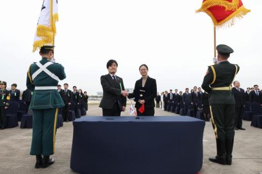 6·25전쟁 중국군 유해 12구 송환…3년 만에 한중 차관급 행사