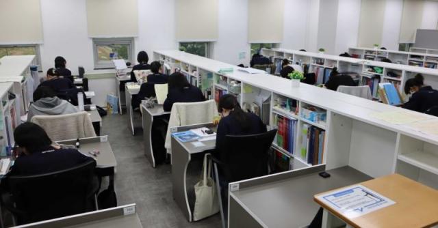 사진메가스터디 기숙학원 종합관