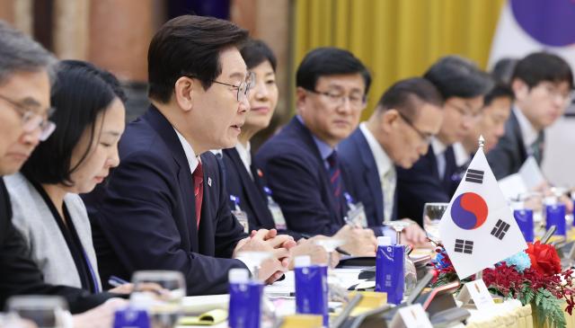 李 질적 성과 협력 전환…또 럼 파트너 신뢰 구축