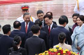 South Korea, Vietnam to Boost Strategic Cooperation; Metro Railcar Export Deal Set