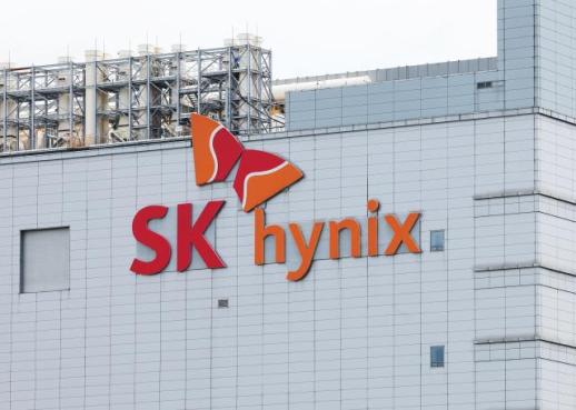 SK hynix Q1 profit nearly doubles from last best Q4 to record $25 bn 
