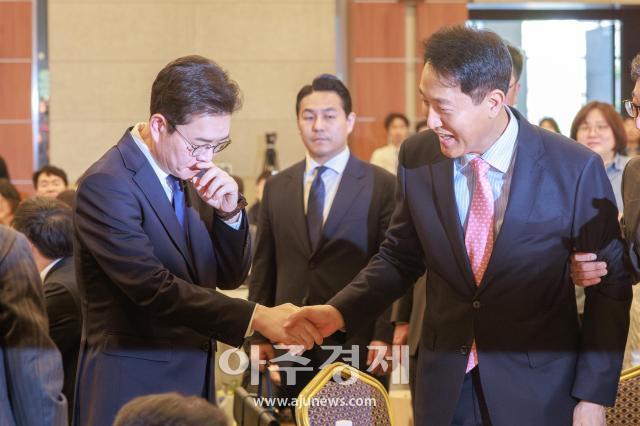 [포토] 오세훈-정원오, 후보 확정 후 첫 대면
