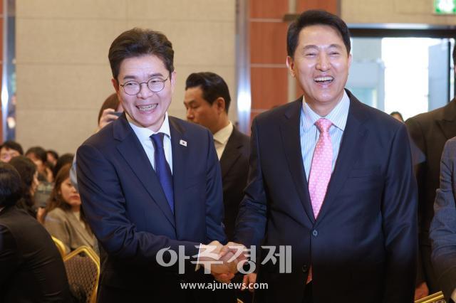 [포토] 어색한 여야 서울시장 후보 첫 만남