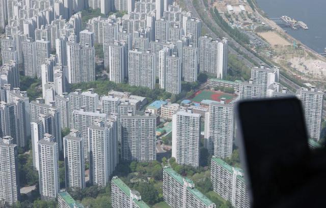 More homeowners in Seoul opt to pass down properties to avoid heavier taxes