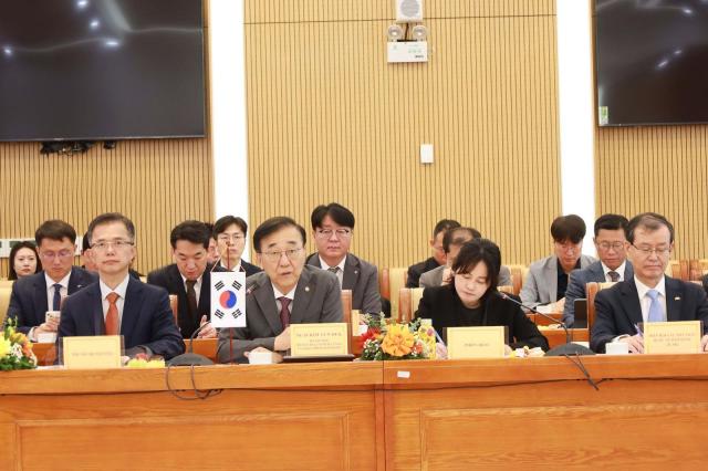 발언하고 있는 김 장관의 모습 사진베트남 건설부 갈무리