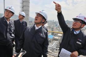 Prime Minister Kim Min-seok Visits Yeosu Petrochemical Complex to Review Naphtha Supply