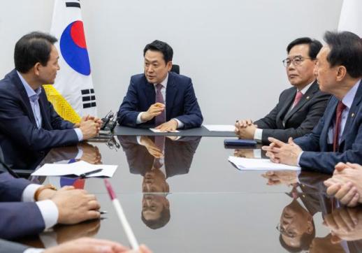 野, 정동영 해임건의안 당론 채택…장동혁 장관 탄핵 사유