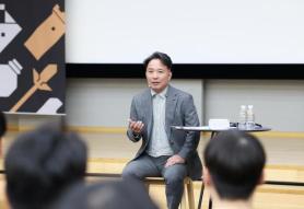 NCSoft CEO Kim Taek-jin says insight is key in AI era, urges games built on instinctive fun
