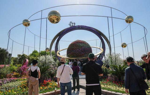 Sea of colorful bloom at Goyang flower festival 