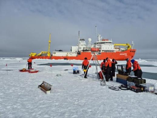 Icebreakers emerge as Koreas answer to Gulf risks 