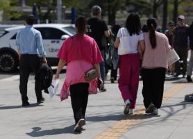 Sunday Forecast: Mostly Sunny Nationwide; Showers for Jeju and Parts of the South