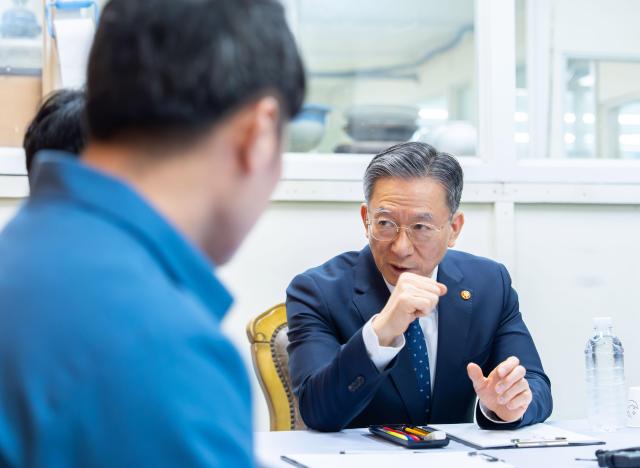 정성호 檢, 지연된 정의 반복해선 안돼...잘못 직시하고 바로 잡아야