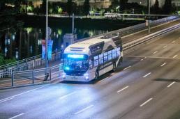 [속보] 소녀상 모욕 美 유튜버 조니 소말리 1심서 징역 6개월…법정 구속