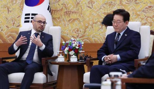 알파고 창시자 허사비스 만난 이재명 대통령…AI 리스크·활용 방향 점검