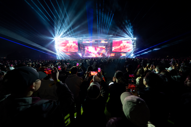 2025년 5월 4일 인천 잭 니클라우스 골프클럽에서 열린 LIV 골프 코리아 최종 라운드 종료 후 지드래곤이 공연을 펼치고 있다 사진LIV 골프