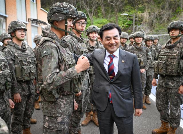 South Korean Defense Minister Ahn Gyu-baek inspects a pilot AI-based coastal border operation system during a visit to an Army coastal surveillance mobile battalion under the 35th Infantry Division in Jeonbuk Province a southwestern province of South Korea on April 24 2026 Courtesy of the Ministry of National Defense