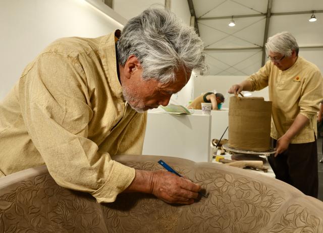 Scent of soil and legacy at the 40th Icheon ceramic festival